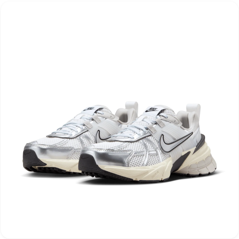 Nike V2K Run - Pure Platinum / Metallic Silver / Sail
