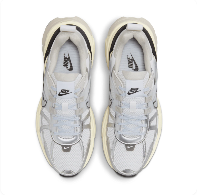 Nike V2K Run - Pure Platinum / Metallic Silver / Sail