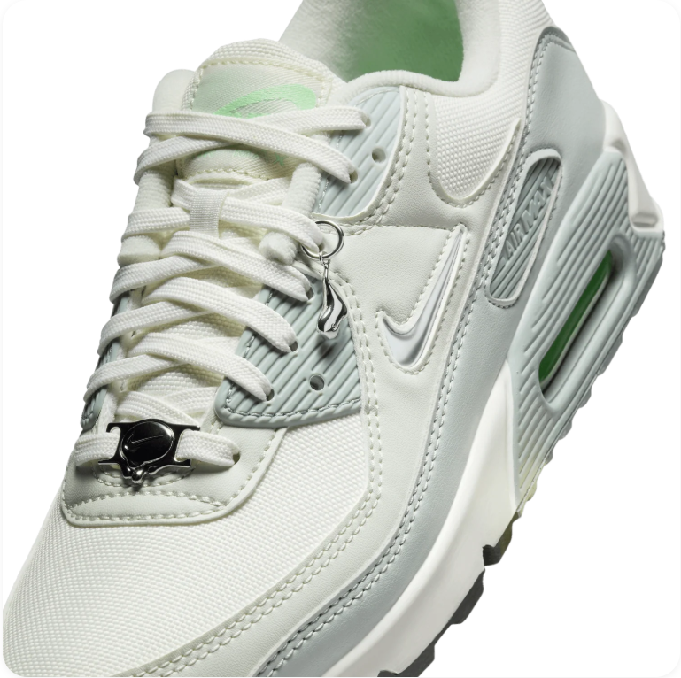 Nike Air Max 90 SE - Summit White / Metallic Silver / Mint